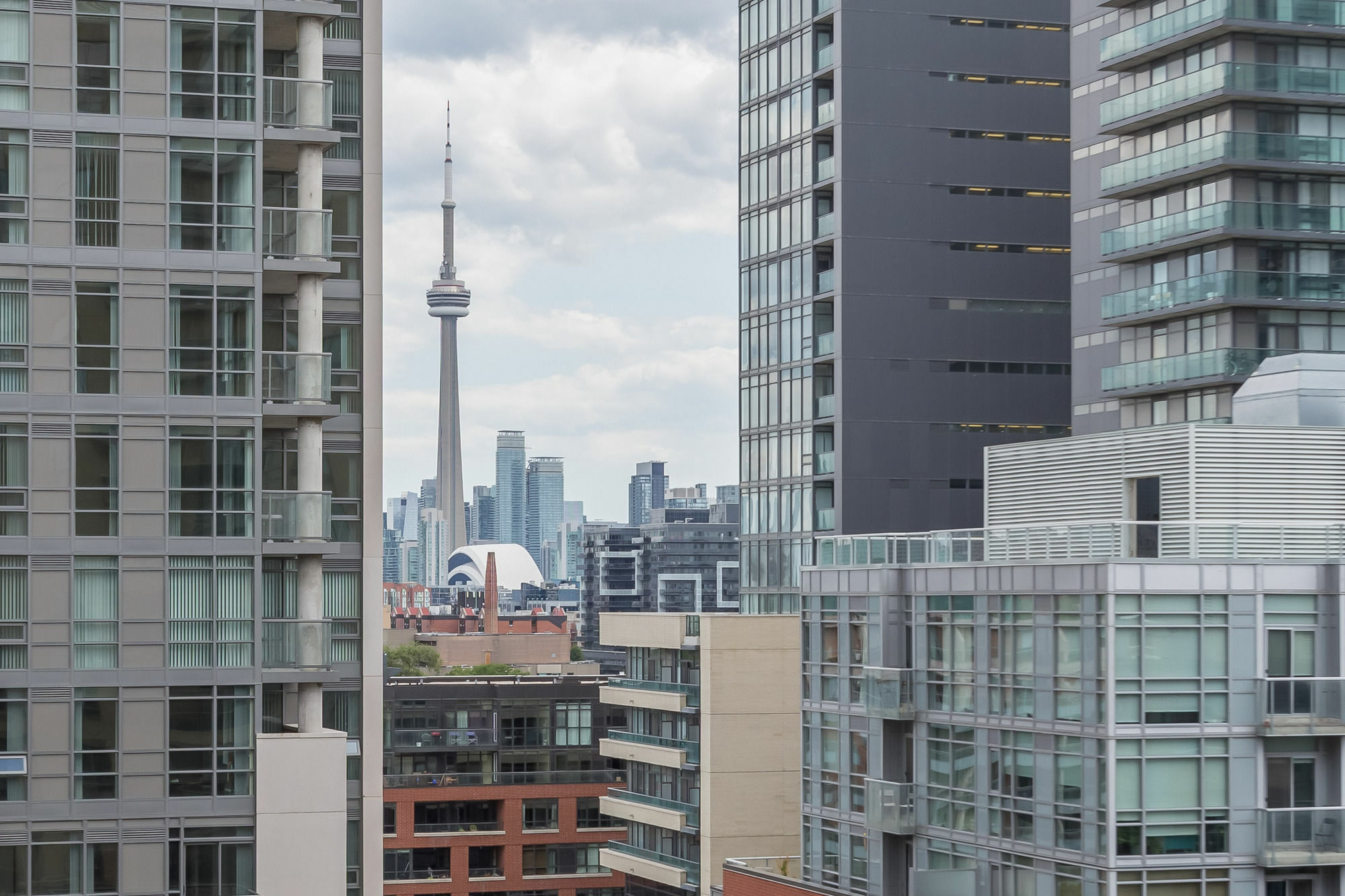 Aoc Suites - Luxury Condo - City/Cn Tower View 토론토 외부 사진