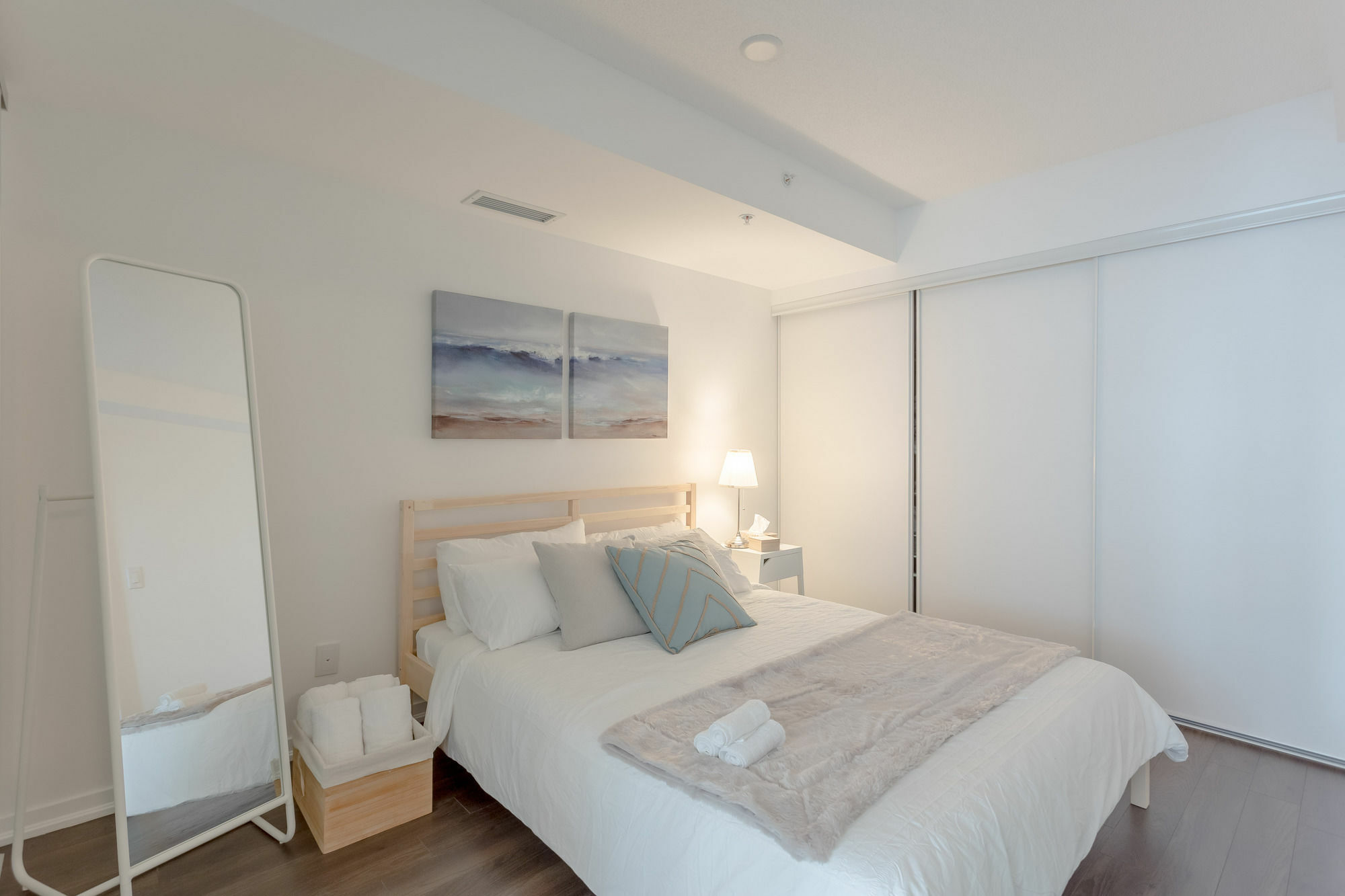 Aoc Suites - Luxury Condo - City/Cn Tower View 토론토 외부 사진